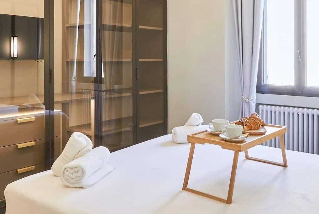 Easylife - Luxury Design Apartment With Jacuzzi Milán 0*,  Itálie