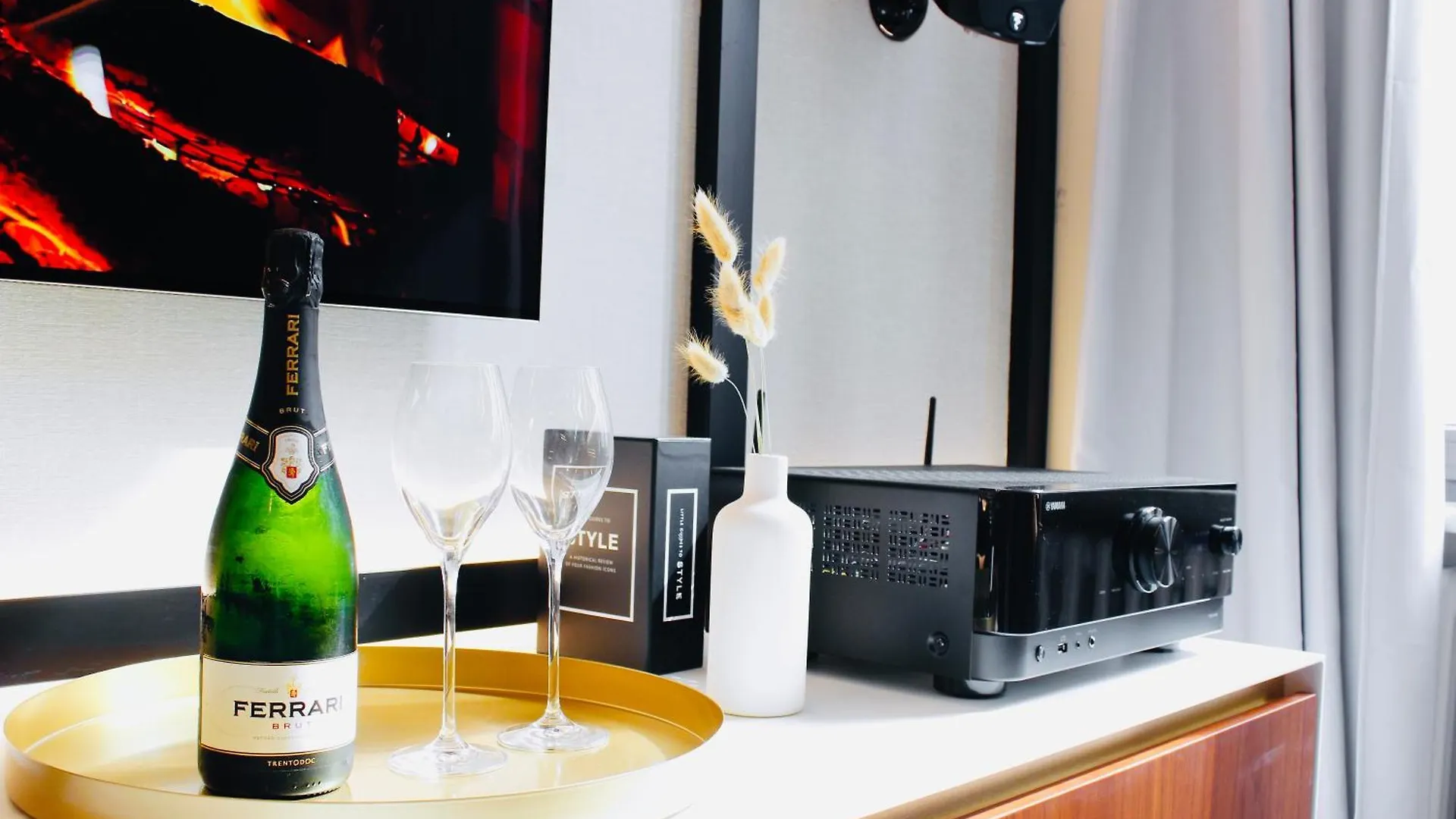 Easylife - Luxury Design Apartment With Jacuzzi Milan