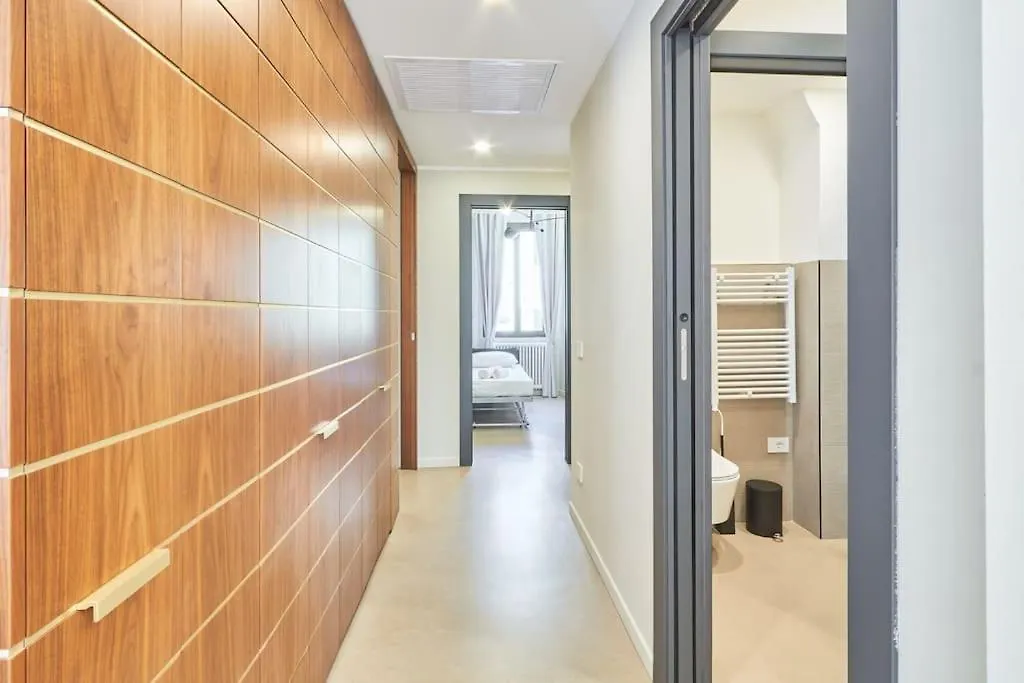 Easylife - Luxury Design Apartment With Jacuzzi Milan