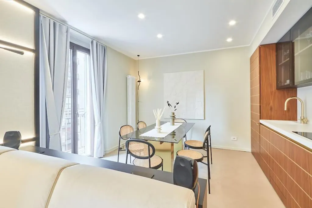 Easylife - Luxury Design Apartment With Jacuzzi Milan Italy