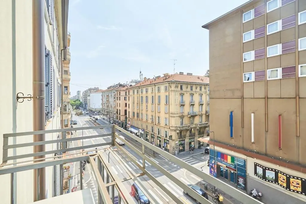 Easylife - Luxury Design Apartment With Jacuzzi Milan