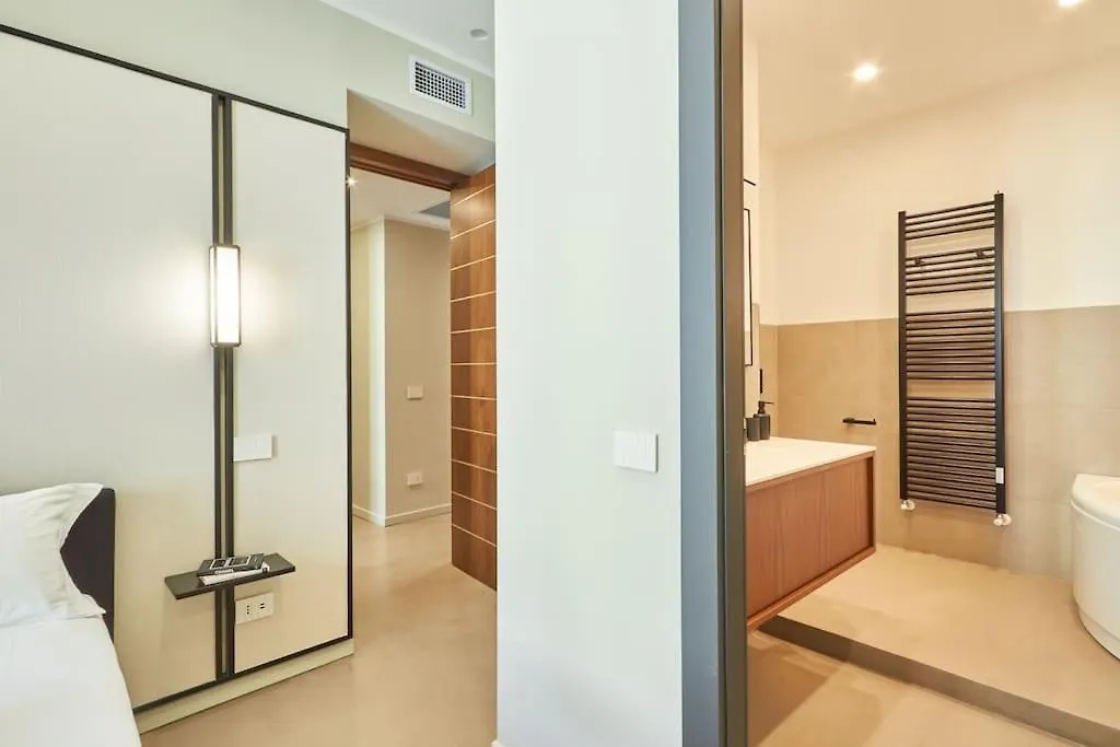 Easylife - Luxury Design Apartment With Jacuzzi Milan 0*,  Italy