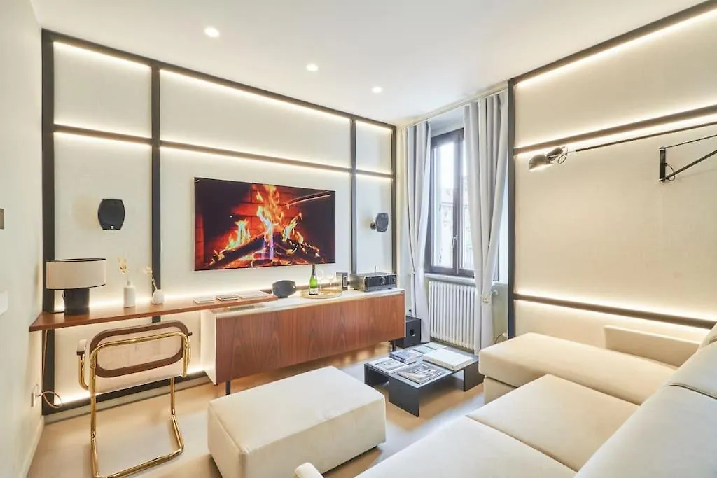 Easylife - Luxury Design Apartment With Jacuzzi Milan