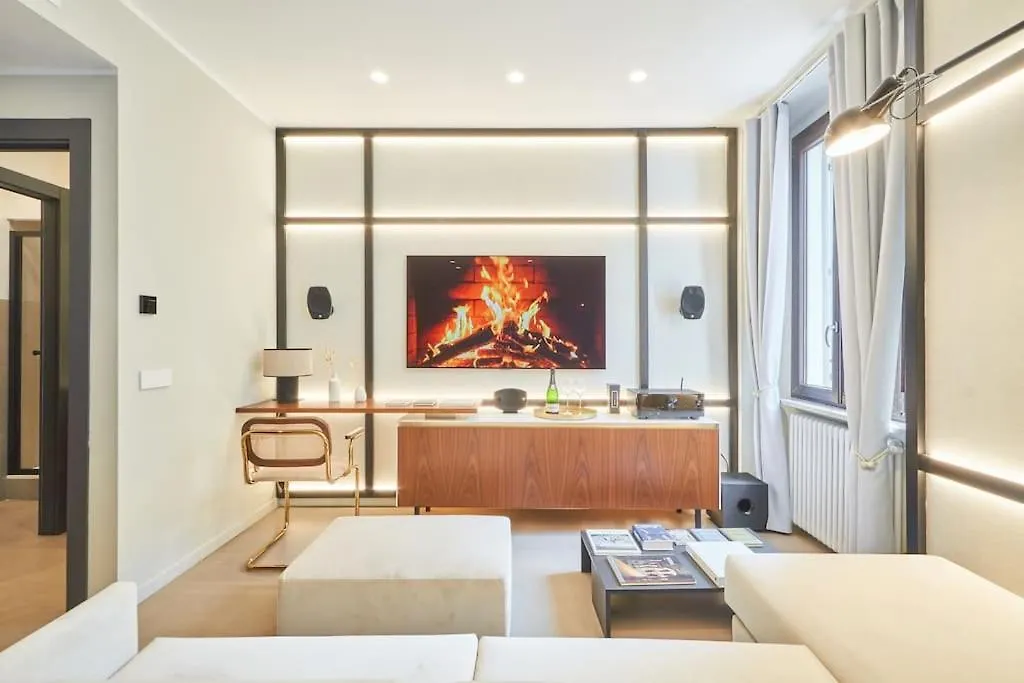 Easylife - Luxury Design Apartment With Jacuzzi Milan