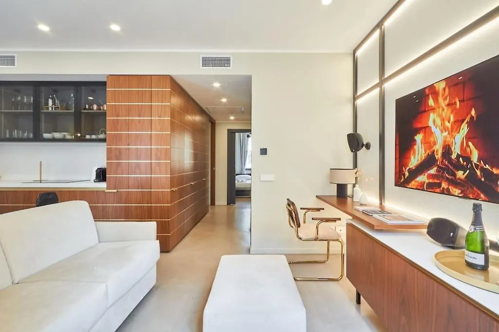 Easylife - Luxury Design Apartment With Jacuzzi Milan