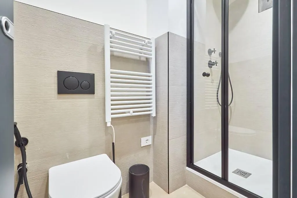 Easylife - Luxury Design Apartment With Jacuzzi Milan