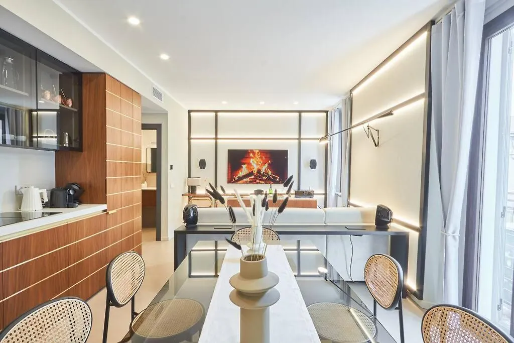 Easylife - Luxury Design Apartment With Jacuzzi Milan